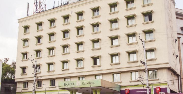 Sandhya Hotel Haiderabad Buitenkant foto