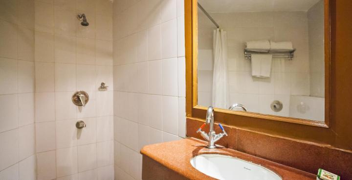 Sandhya Hotel Haiderabad Buitenkant foto