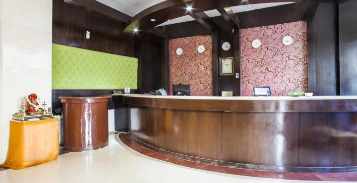 Sandhya Hotel Haiderabad Buitenkant foto