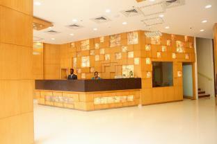 Sandhya Hotel Haiderabad Buitenkant foto